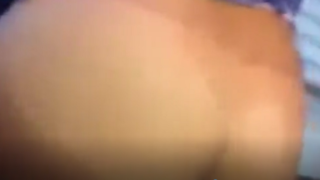 Une beurette bronzée baisée à fond