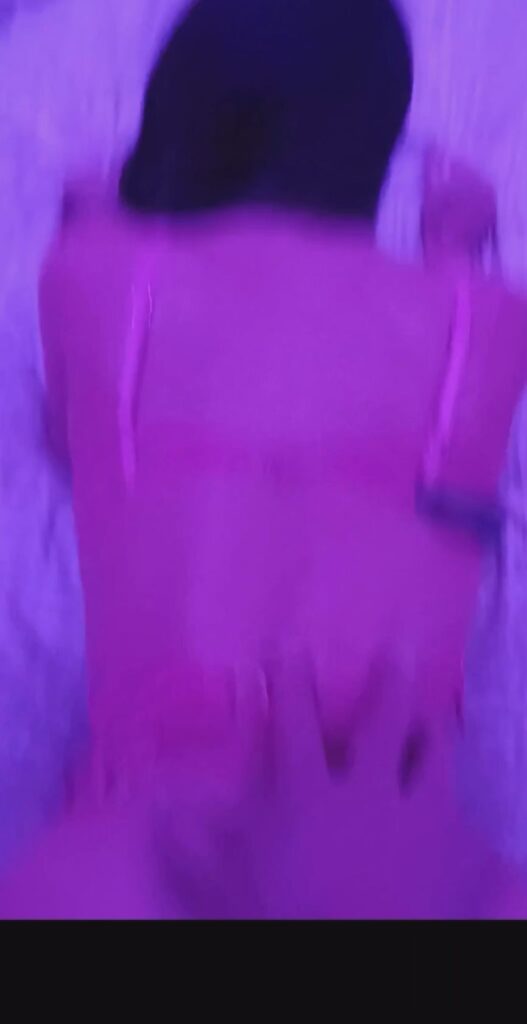 beurette voilée prend dans le cul