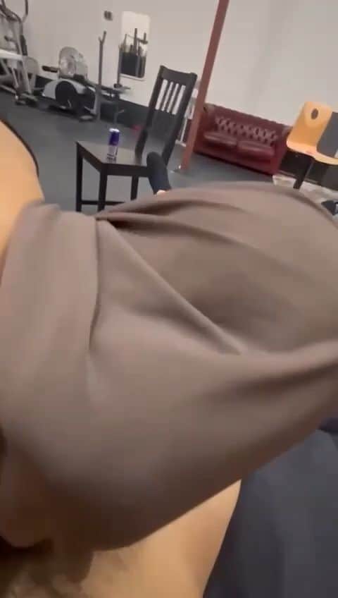 beurette voilée fellation